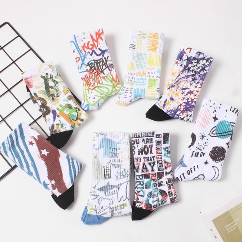 เทคโนโลยีการพิมพ์ 3 มิติสำหรับถุงเท้าฤดูใบไม้ผลิและฤดูร้อนถุงเท้ายาวของผู้ชายกลางโซลสตรี, กีฬาถนนในยุโรปและอเมริกา, ถุงเท้าผ้าฝ้ายคู่รัก, ถุงเท้าอินเทรนด์กราฟฟิตี เทคโนโลยีการพิมพ์ 3 มิติสำหรับถุงเท้าฤดูใบไม้ผลิและฤดูร้อนถุงเท้ายาวของผู้ชายกลางโซลสตรี, กีฬาถนนในยุโรปและอเมริกา, ถุงเท้าผ้าฝ้ายคู่รัก, ถุงเท้าอินเทรนด์กราฟฟิตี