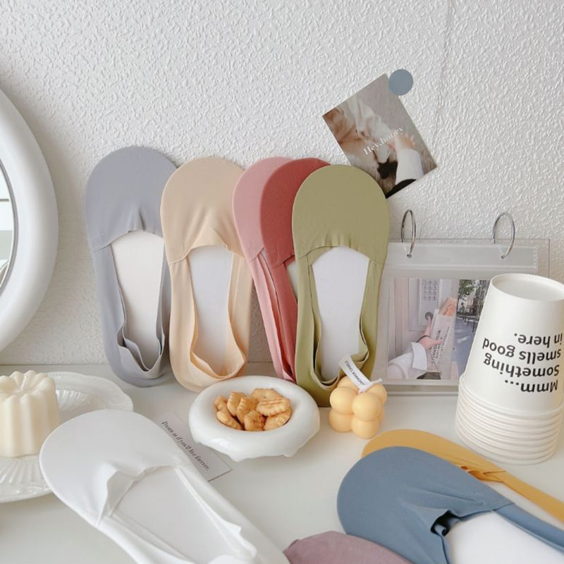 Morandi Ice Silk splicing ผ้าไหมน้ำแข็งถุงเท้าที่มองไม่เห็น