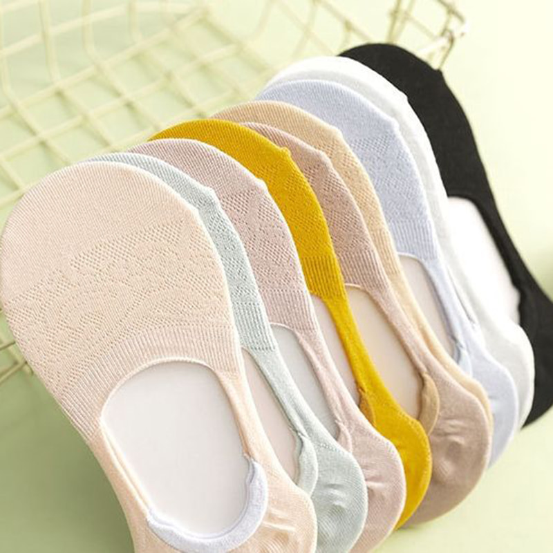 ถุงเท้าเรือสตรีสีทึบพร้อมถุงเท้ากลวงตื้น ถุงเท้าเรือสตรีสีทึบพร้อมถุงเท้ากลวงตื้น