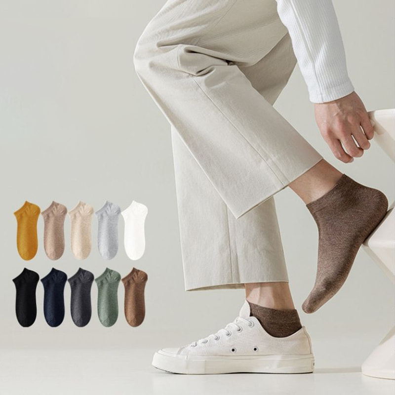ถุงเท้าผู้ชายที่มีสีทึบผ้าฝ้ายในฤดูใบไม้ผลิและฤดูใบไม้ร่วงและฤดูใบไม้ร่วง