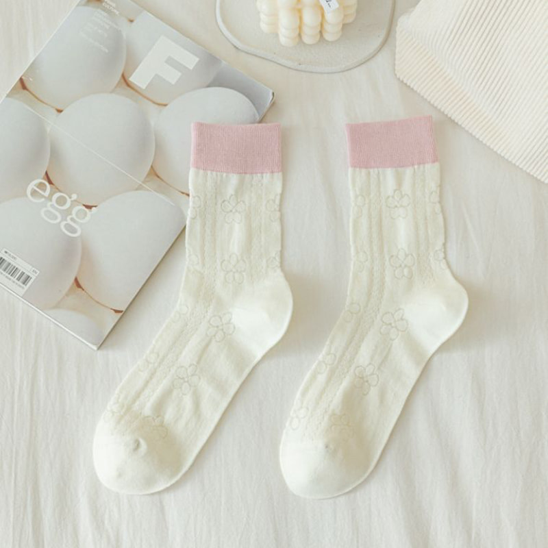 การเย็บปะติดปะต่อกันของผู้หญิงเพชรในฤดูร้อนกลวงตาข่าย การเย็บปะติดปะต่อกันของผู้หญิงเพชรในฤดูร้อนกลวงตาข่าย