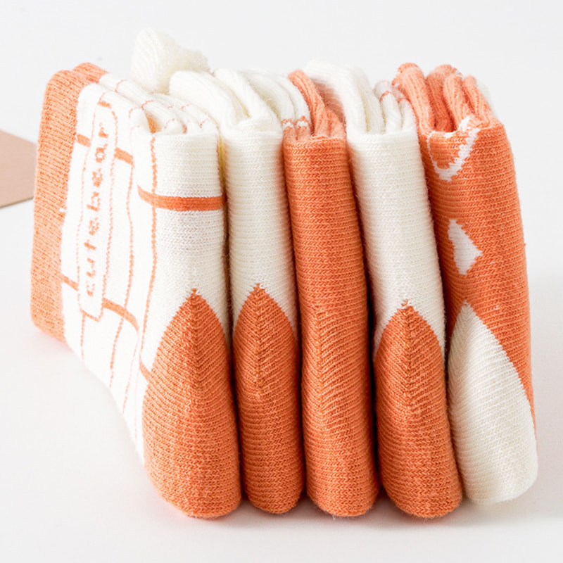 ถุงเท้าสาวถุงเท้าการ์ตูนส้มปานกลางถุงเท้าเด็กขนาดใหญ่เด็ก ถุงเท้าสาวถุงเท้าการ์ตูนส้มปานกลางถุงเท้าเด็กขนาดใหญ่เด็ก